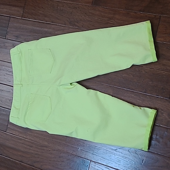 Cato Neon Greenish Yellow Cropped Jeans size 14 - Picture 2 of 8